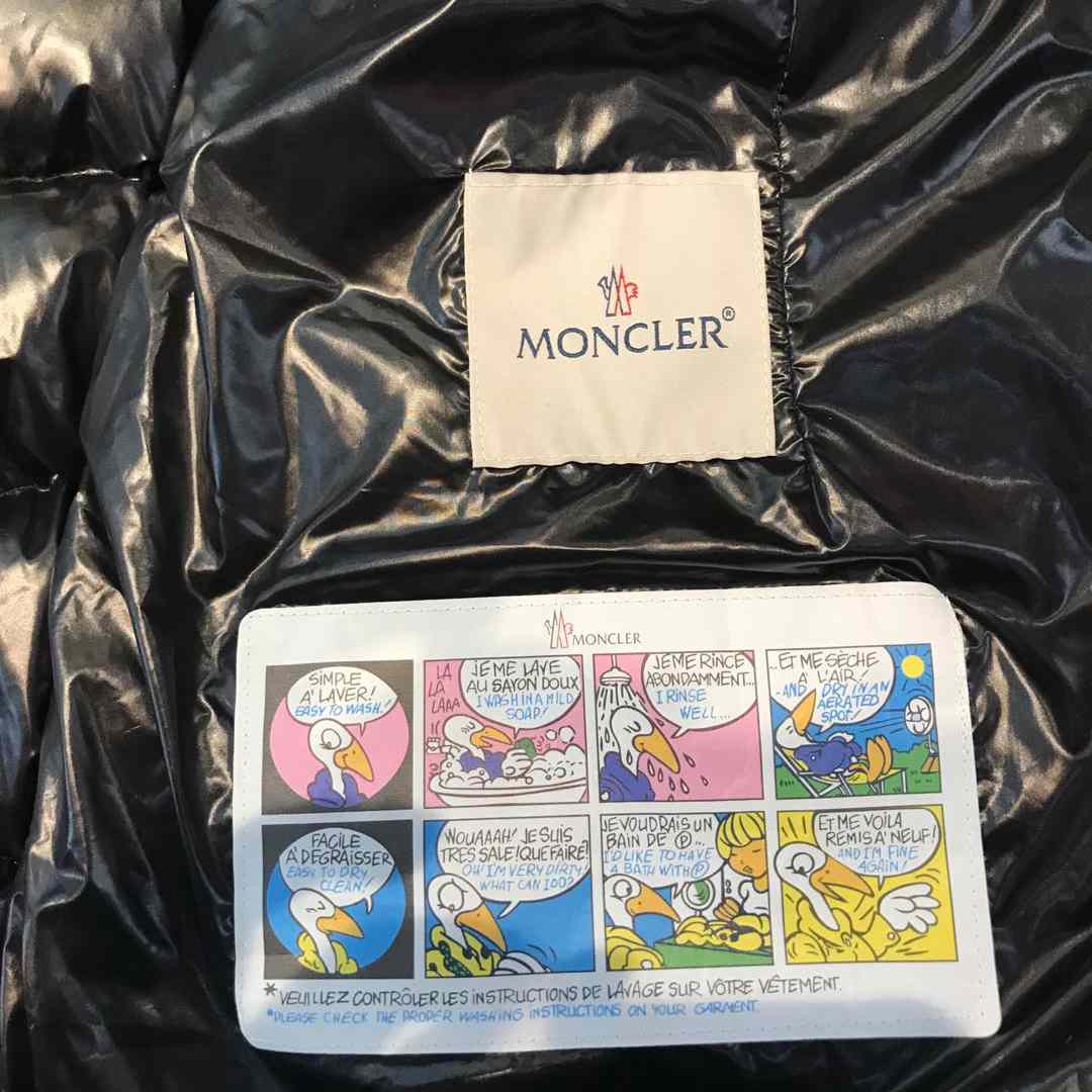 Moncler Fulmarus Hooded Quilted Coat - FashionPlug