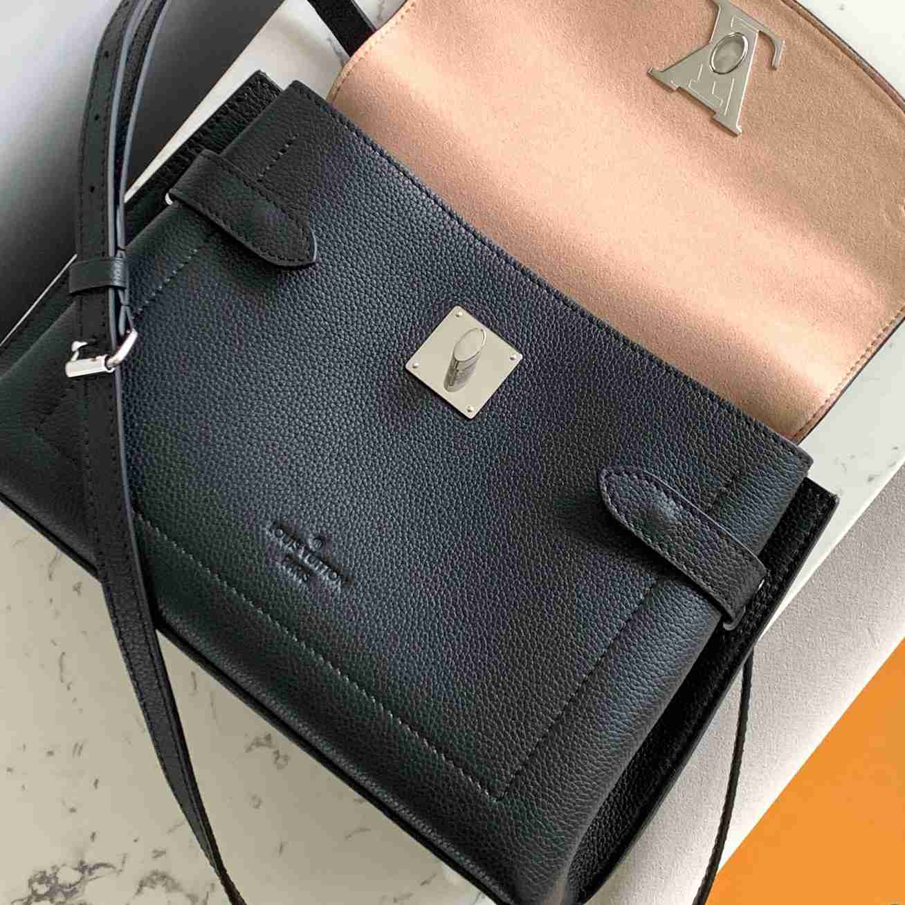 Louis Vuitton Lockme Ever BB   M53937 - FashionPlug
