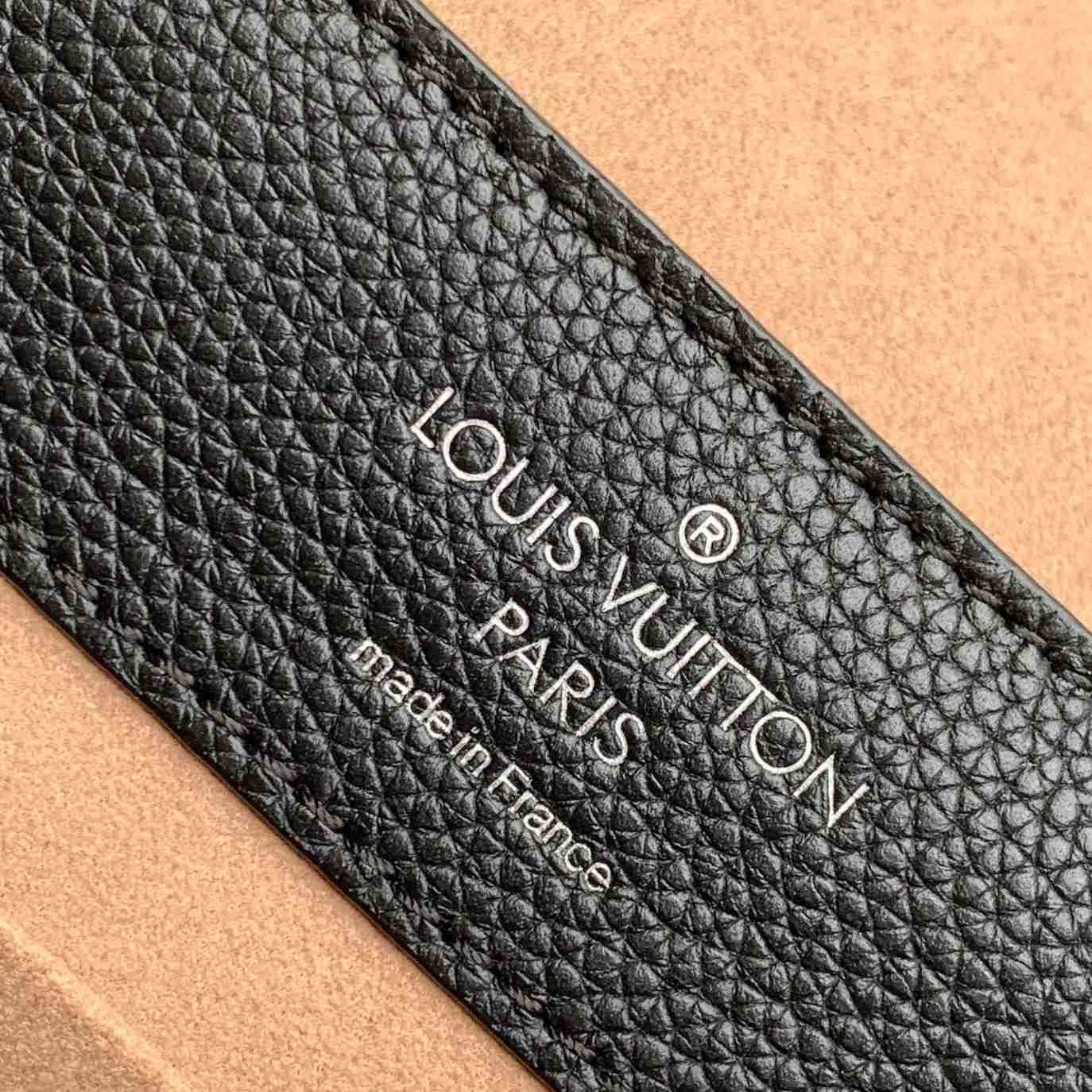 Louis Vuitton Lockme Ever BB   M53937 - FashionPlug