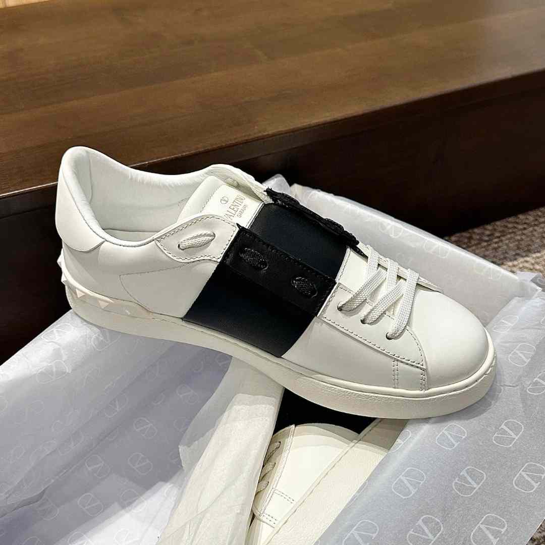 Valenti Leather Sneakers - FashionPlug