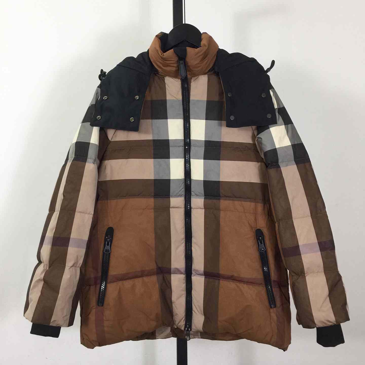 Burberry Puffer Jacket - FashionPlug