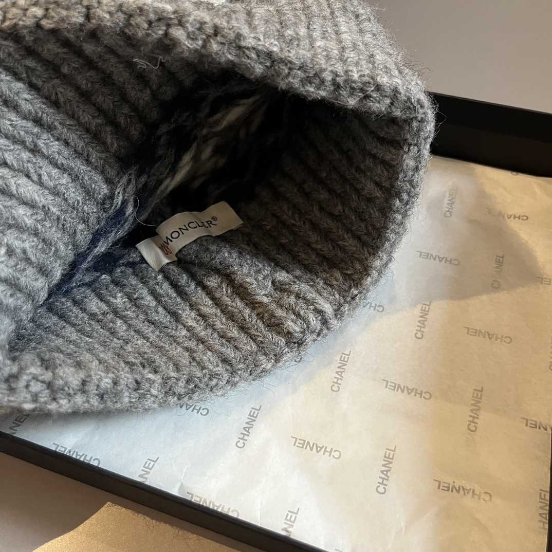 Moncler Beanie  - FashionPlug