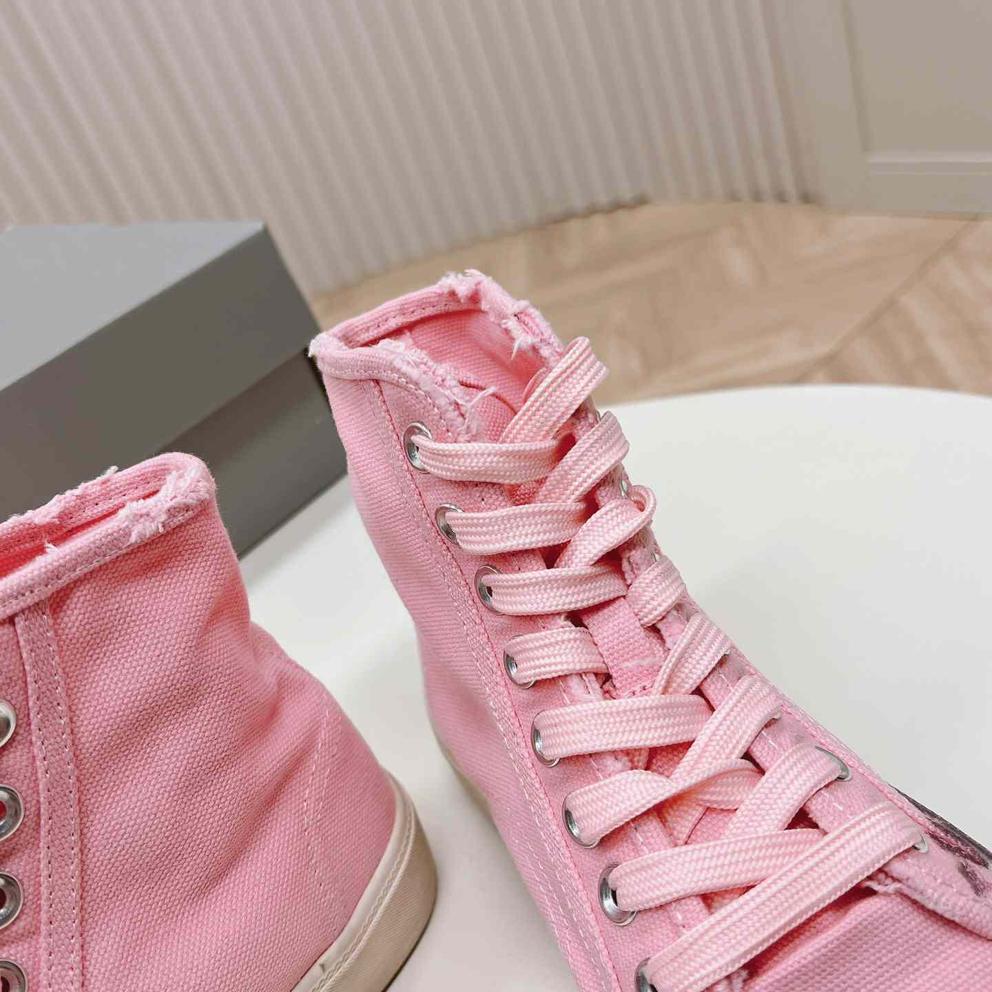Balenciaga Paris High Top Sneakers - FashionPlug