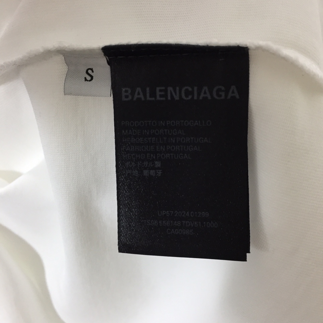 Balenciaga Logo T-Shirt - FashionPlug