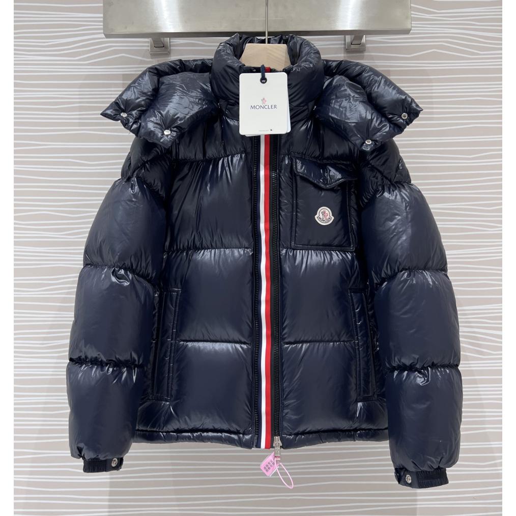 Moncler Montbeliard Short Down Jacket - FashionPlug