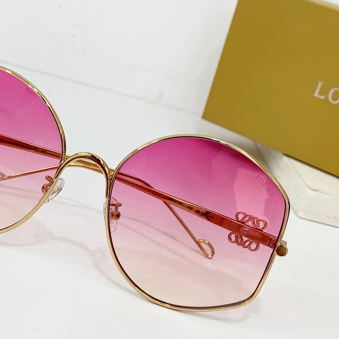 Loewe LW40109U Sunglasses  - FashionPlug
