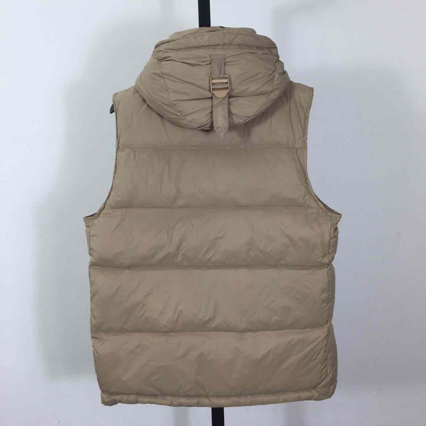 Burberry Puffer Jacket - FashionPlug