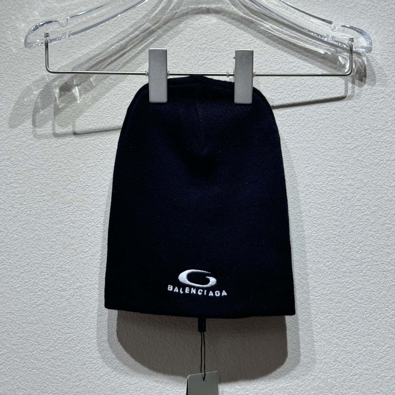 Balenciag Beanie  - FashionPlug