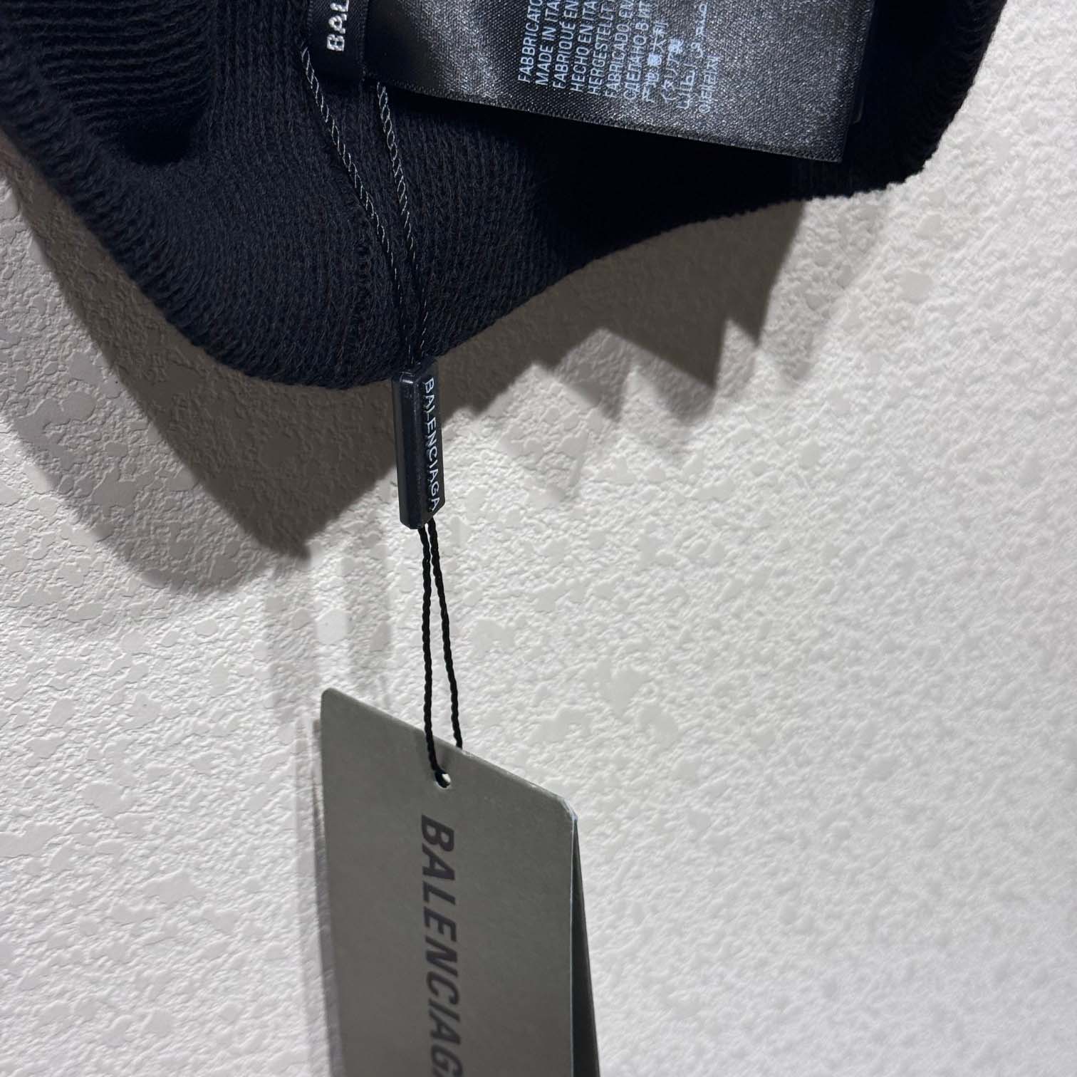 Balenciag Beanie  - FashionPlug