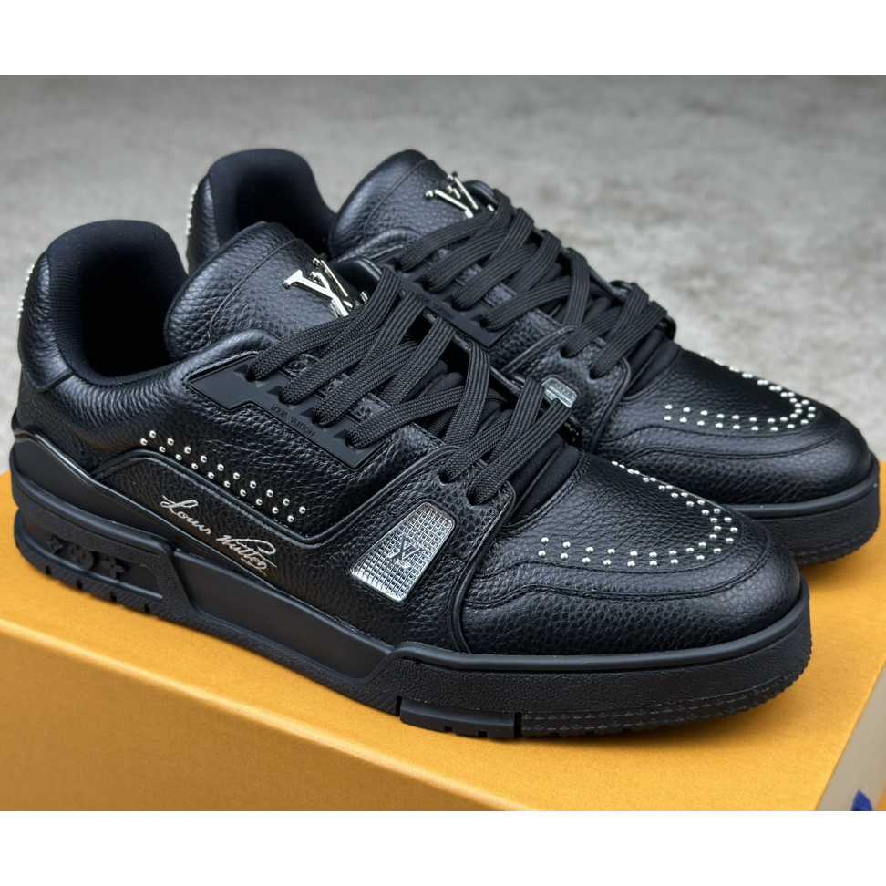 Louis Vuitton LV Trainer Sneaker  1ADDCH - FashionPlug