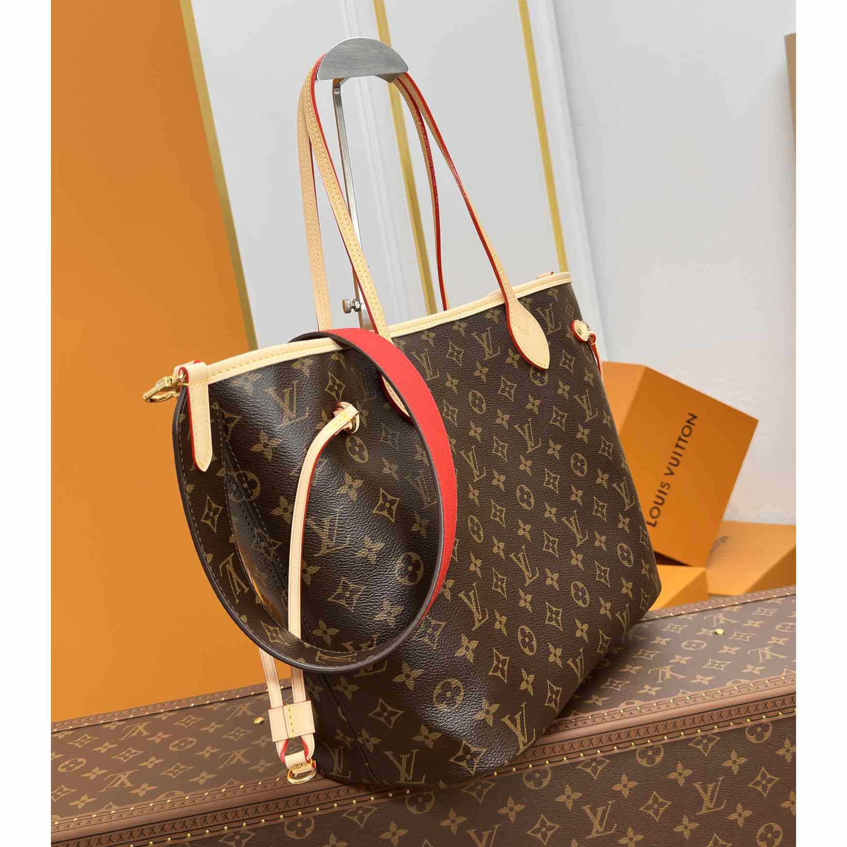 Louis Vuitton Neverfull Bandoulière Inside Out MM   M12096 - FashionPlug