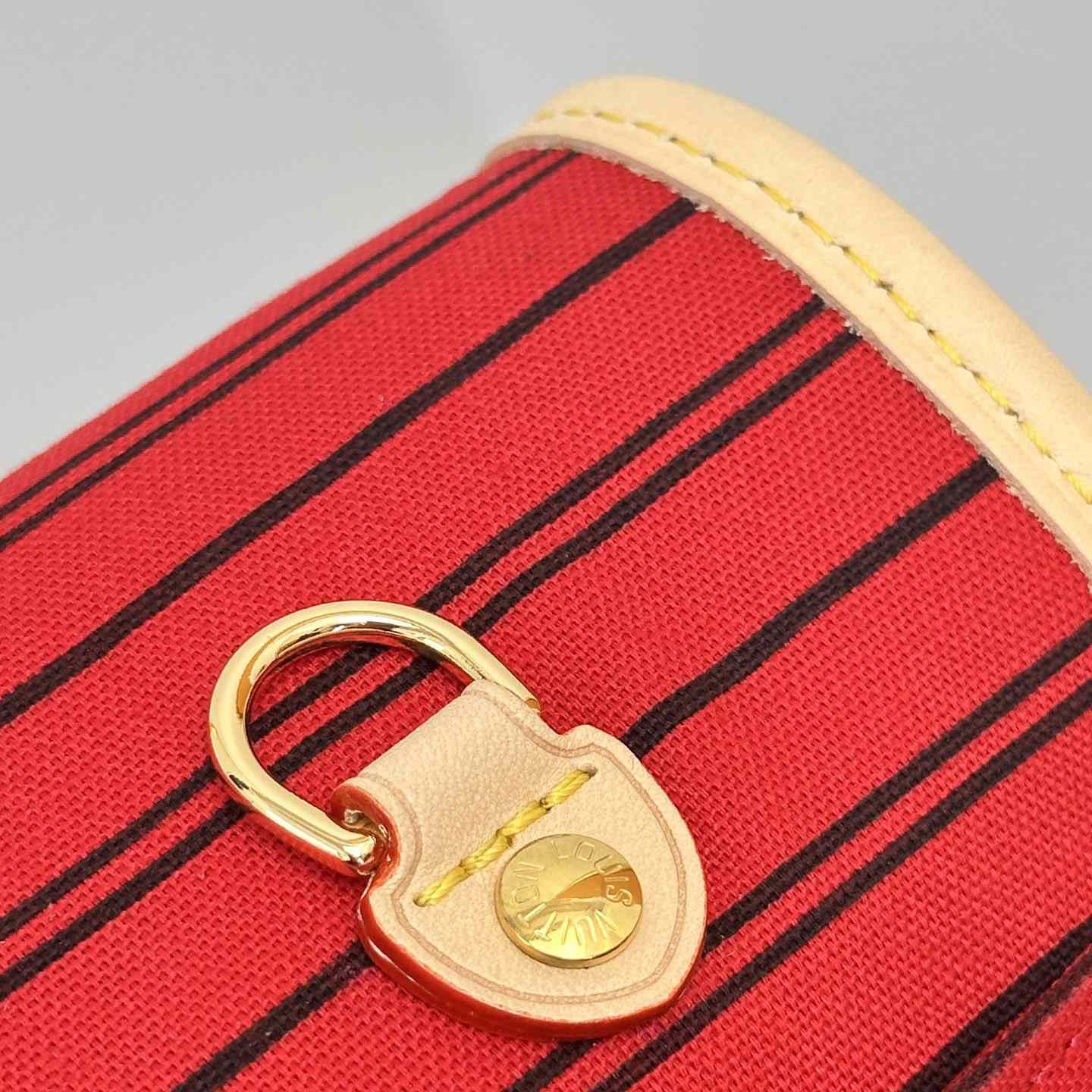 Louis Vuitton Neverfull Bandoulière Inside Out MM   M12096 - FashionPlug