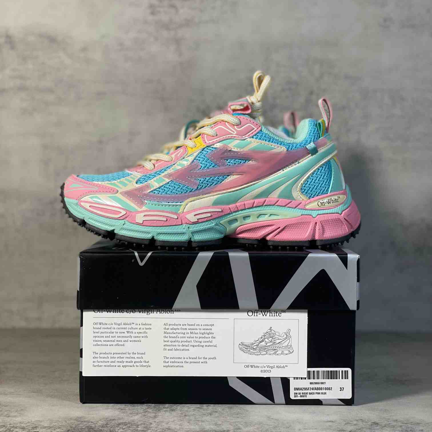 Off-White c/oVrgil Abloh™ Sneakers - FashionPlug
