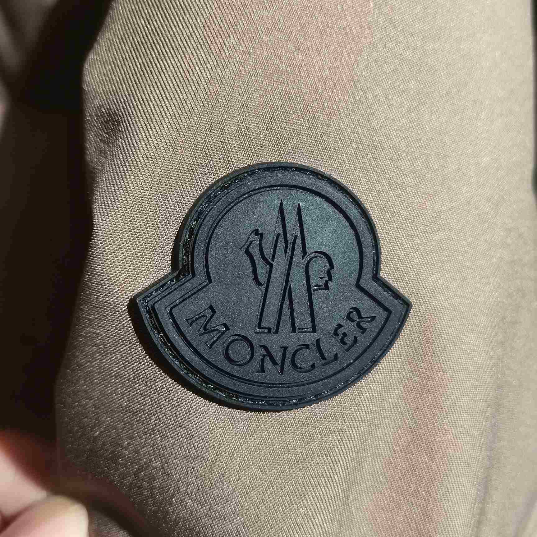 Moncler Misonet Short Down Jacket - FashionPlug
