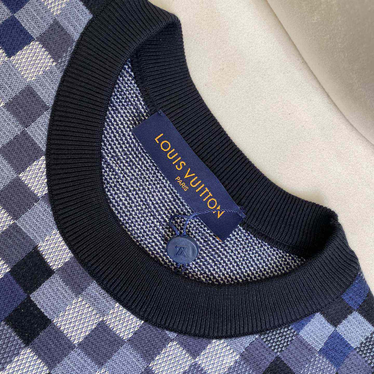 Louis Vuitton LV Vers Damoflage Jacquard Pullover   1AGHTQ - FashionPlug