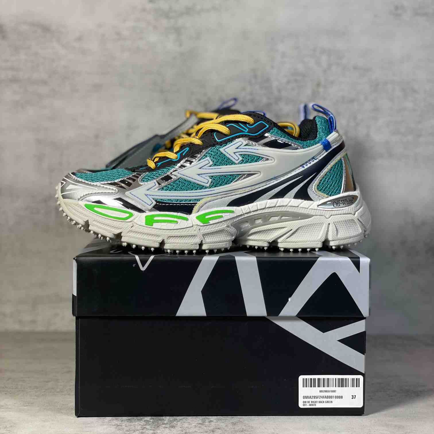 Off-White c/oVrgil Abloh™ Sneakers - FashionPlug