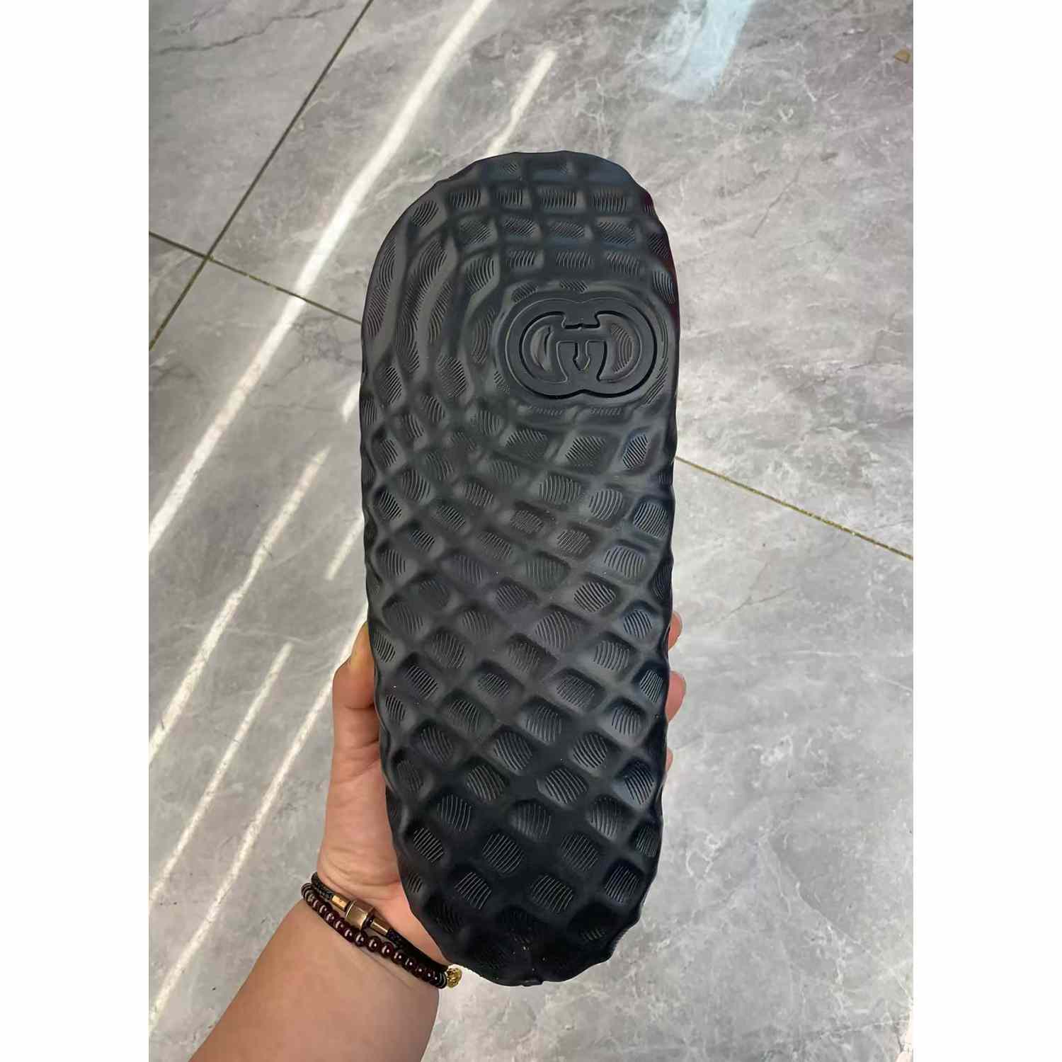 Gucci Interlocking G Slide Sandal - FashionPlug