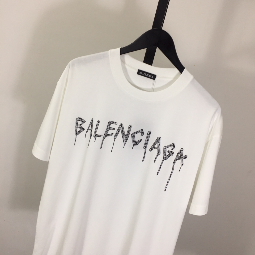 Balenciaga Logo T-Shirt - FashionPlug