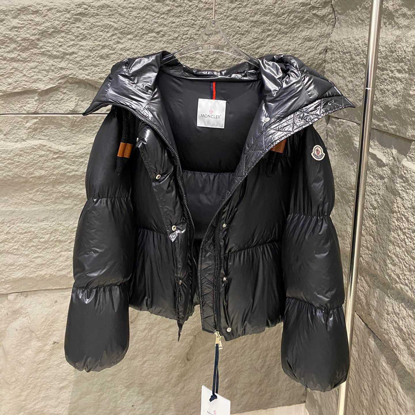 Moncler Borey Short Down Jacket - FashionPlug
