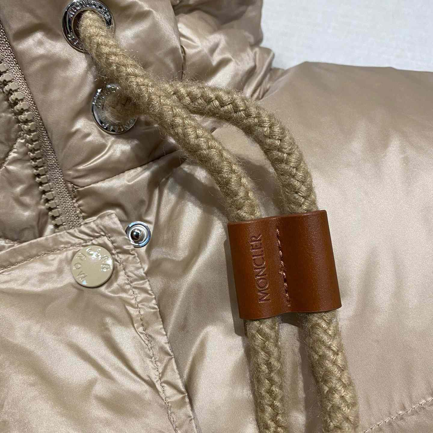 Moncler Borey Short Down Jacket - FashionPlug