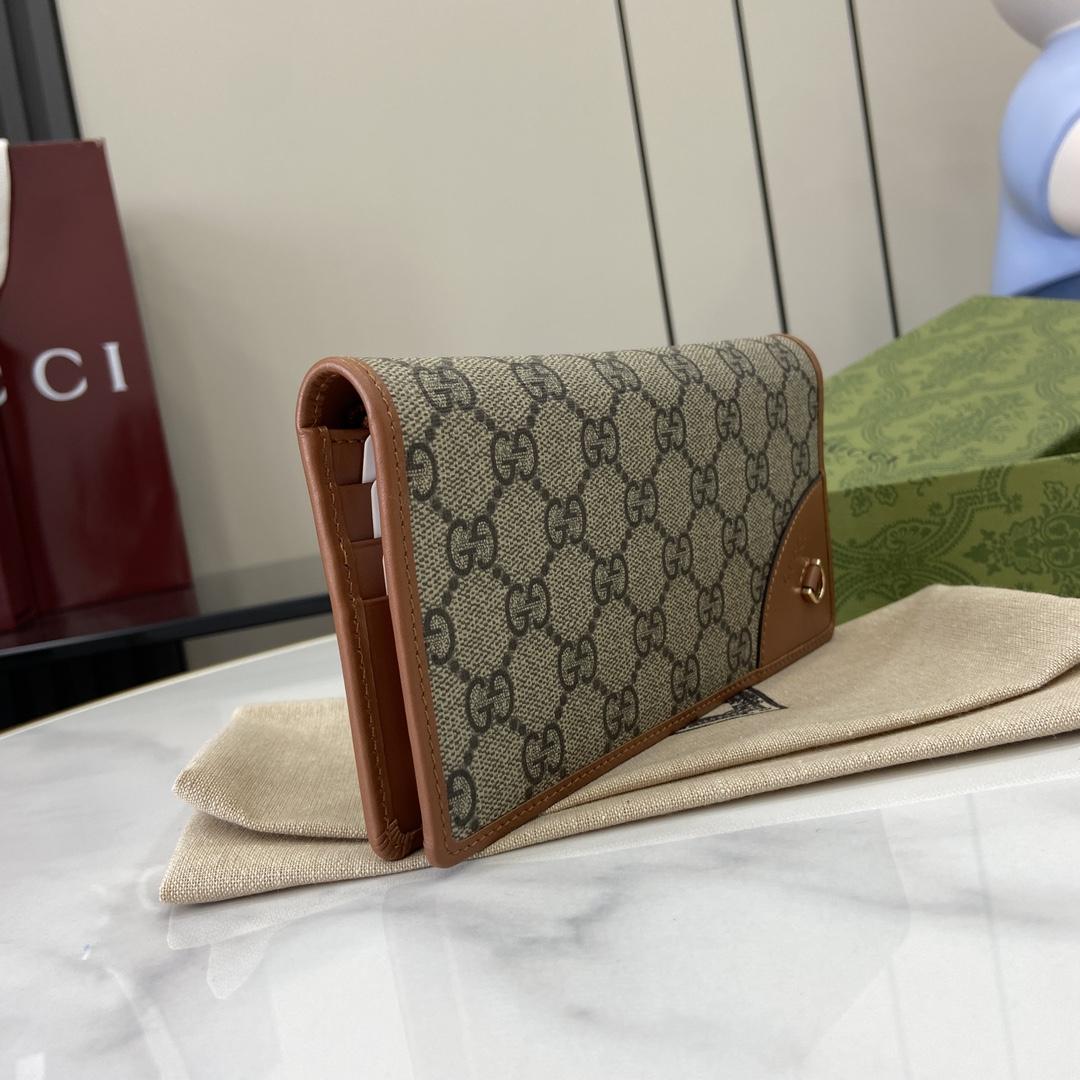 Gucci GG Emblem Continental Wallet - FashionPlug