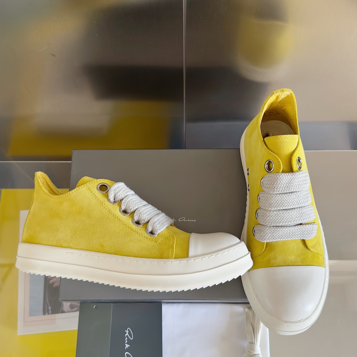 Rick Owens Laces Low-top  Sneakers - FashionPlug
