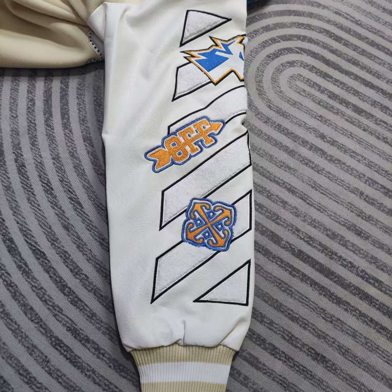 Off-White Wo Thunderbolt Varsity - FashionPlug