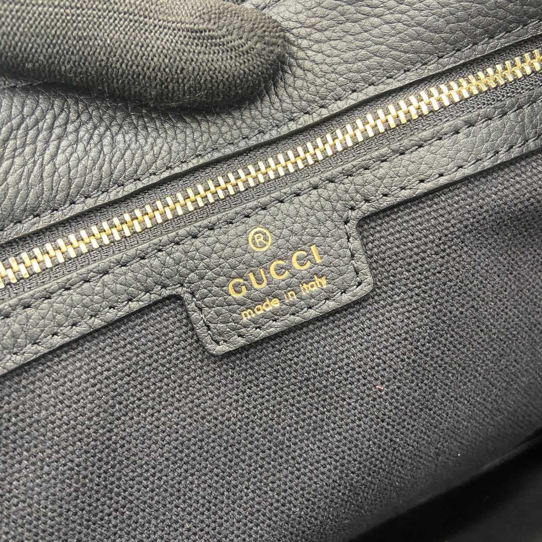 Gucci Jackie Large Shoulder Bag - FashionPlug