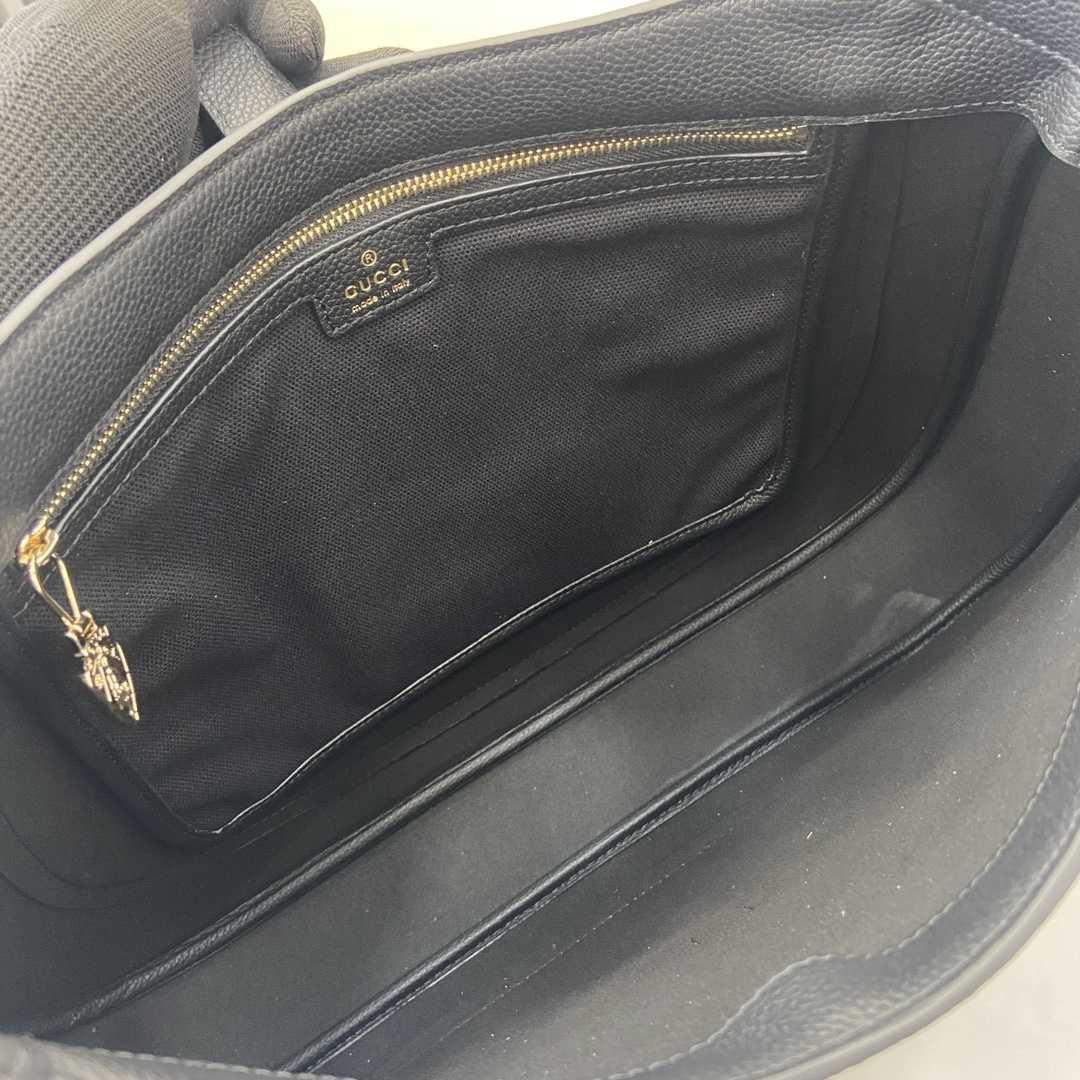Gucci Jackie Large Shoulder Bag - FashionPlug