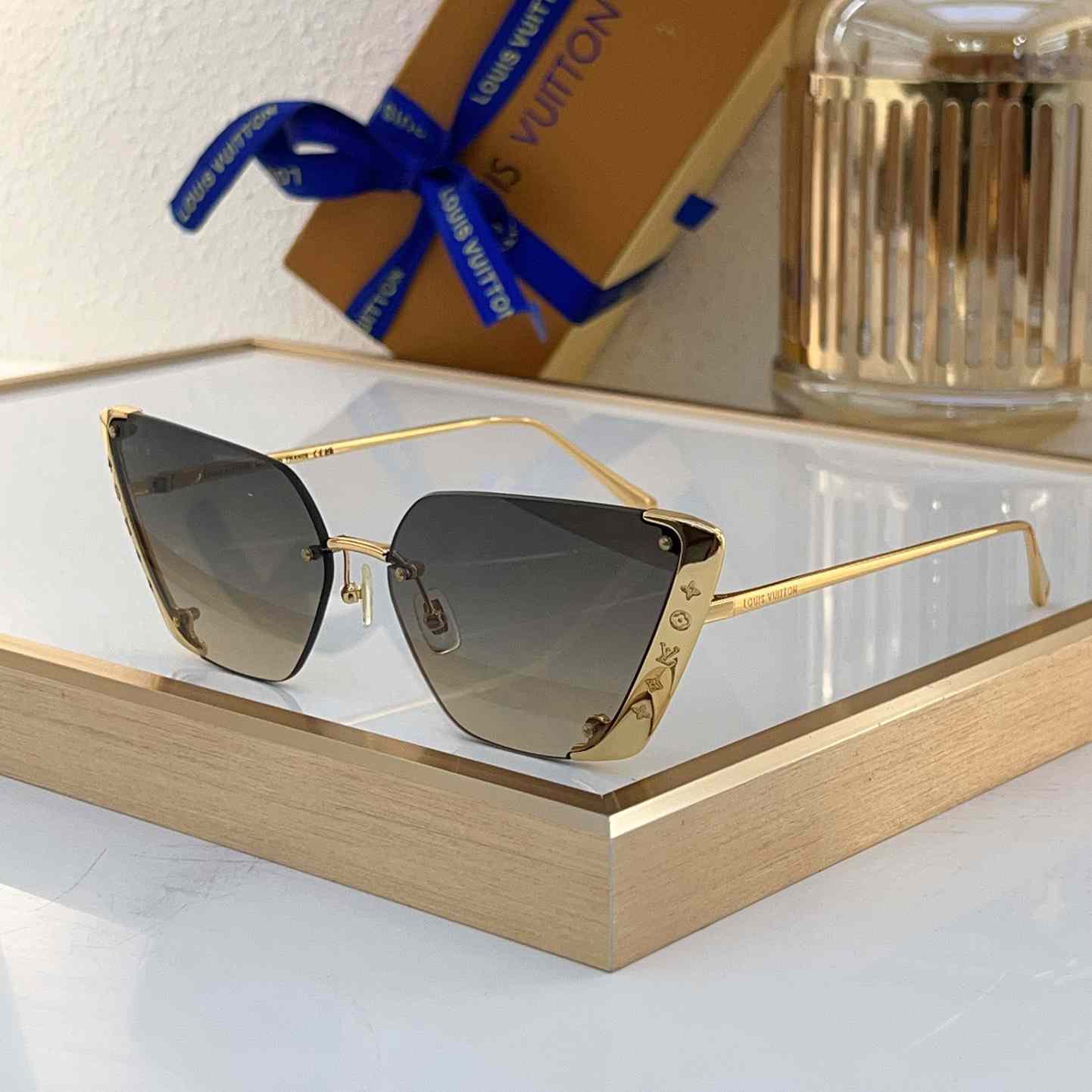 Louis Vuitton LV Moon Metal Cat Eye Sunglasses     Z1993U - FashionPlug