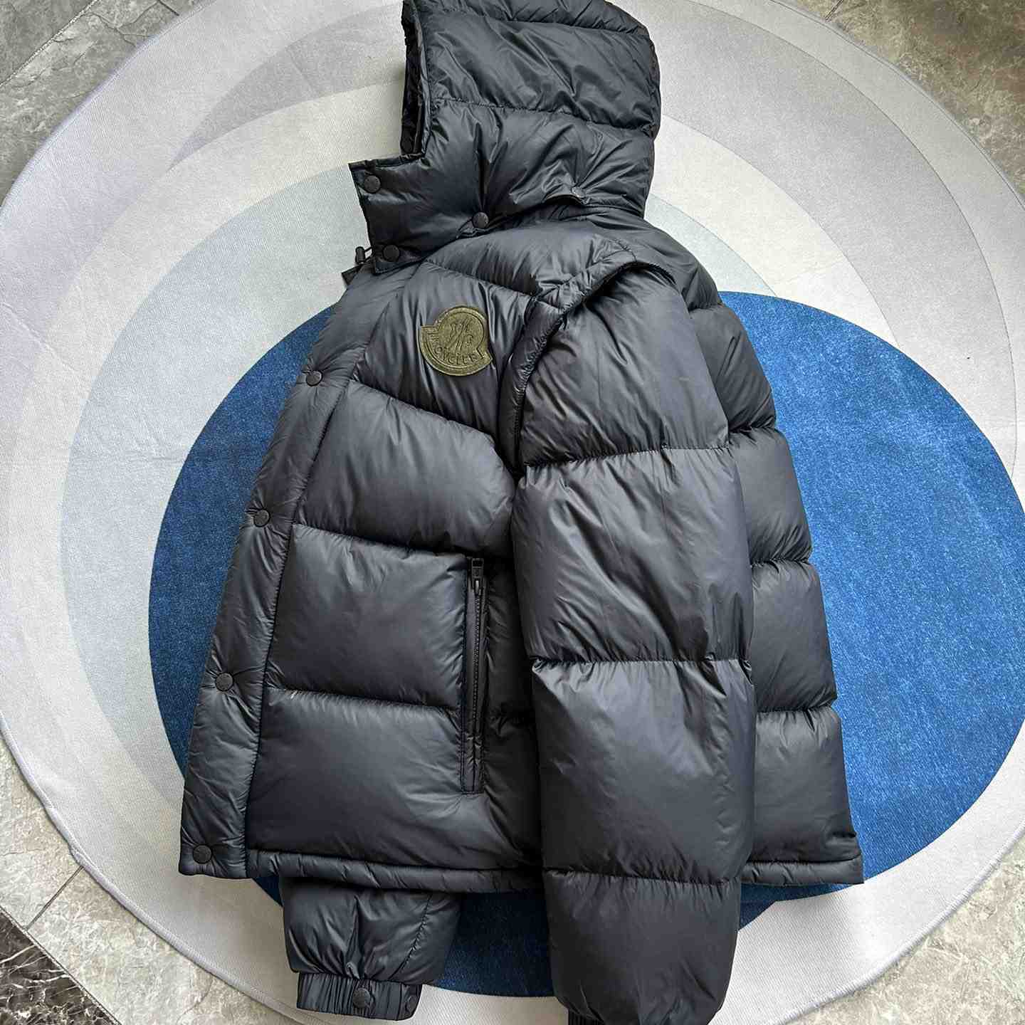Moncler Cyclone 2-IN-1 Short Down Jacket - FashionPlug