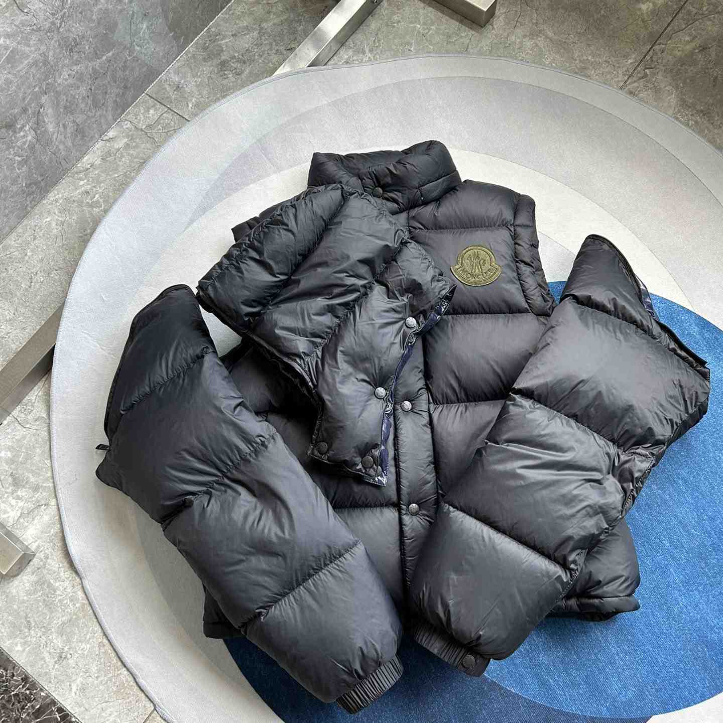 Moncler Cyclone 2-IN-1 Short Down Jacket - FashionPlug
