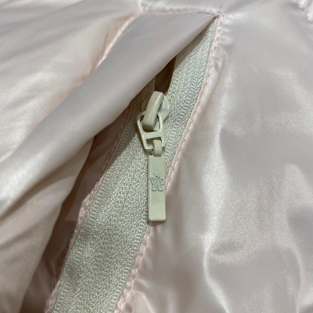 Moncler Andro Short Down Jacket - FashionPlug