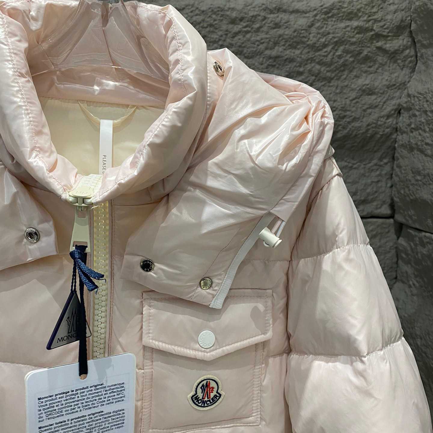 Moncler Andro Short Down Jacket - FashionPlug