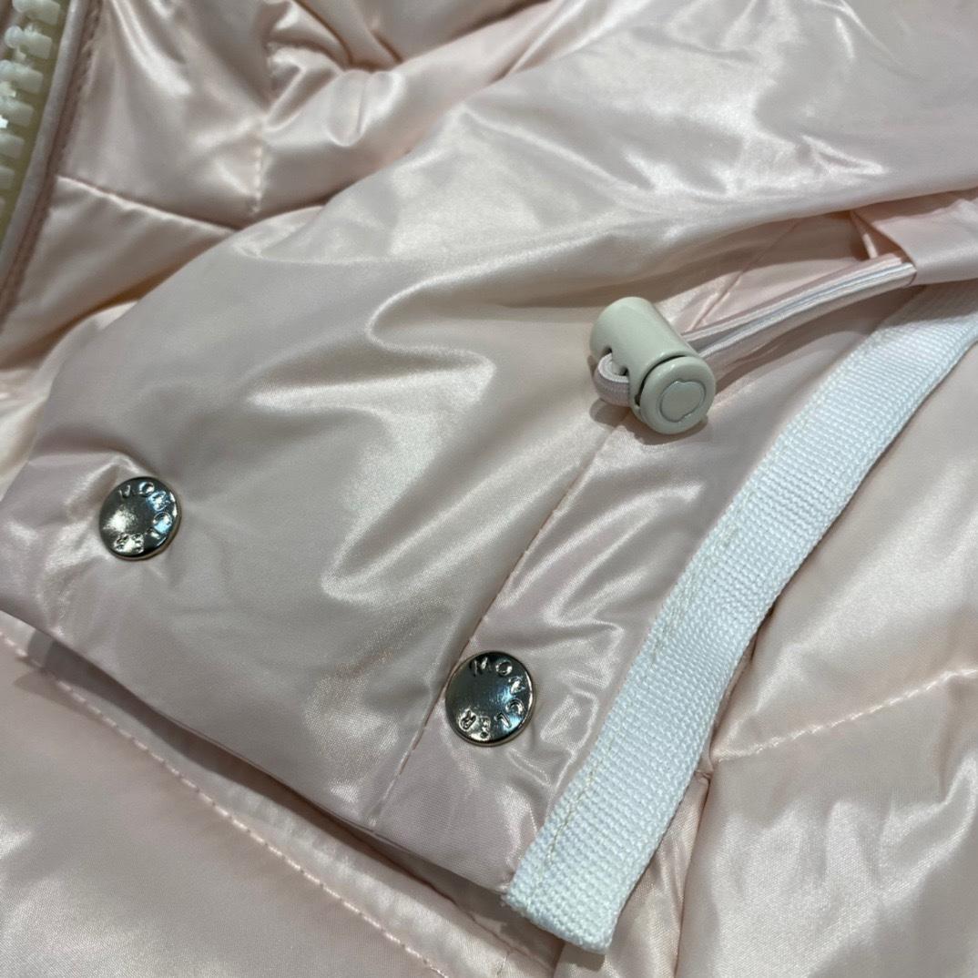 Moncler Andro Short Down Jacket - FashionPlug