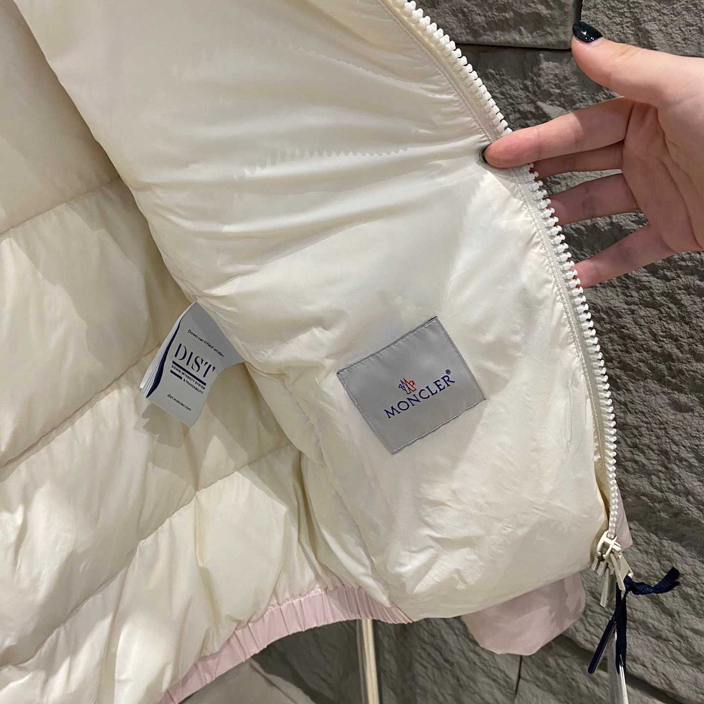Moncler Andro Short Down Jacket - FashionPlug