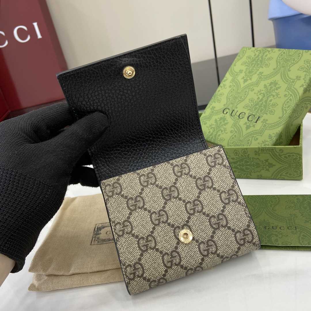 Gucci GG Marmont Bi-color Medium Wallet - FashionPlug