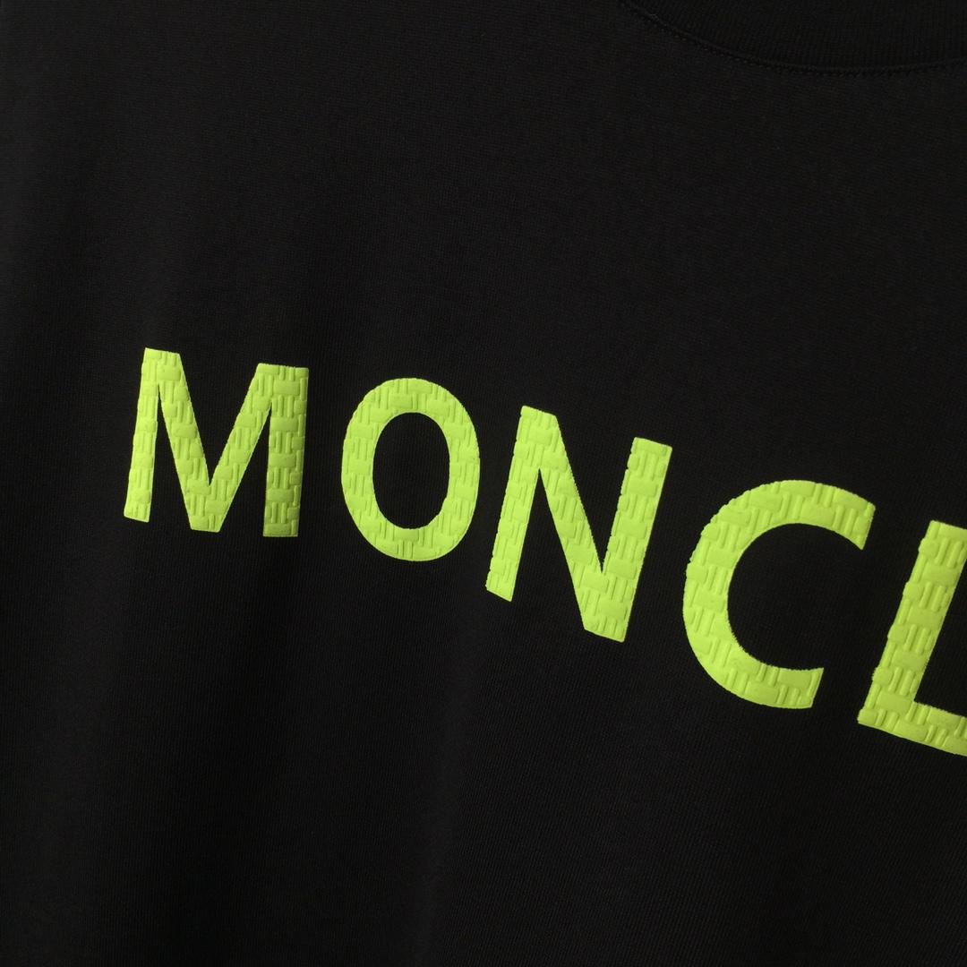 Moncler Logo T-Shirt - FashionPlug
