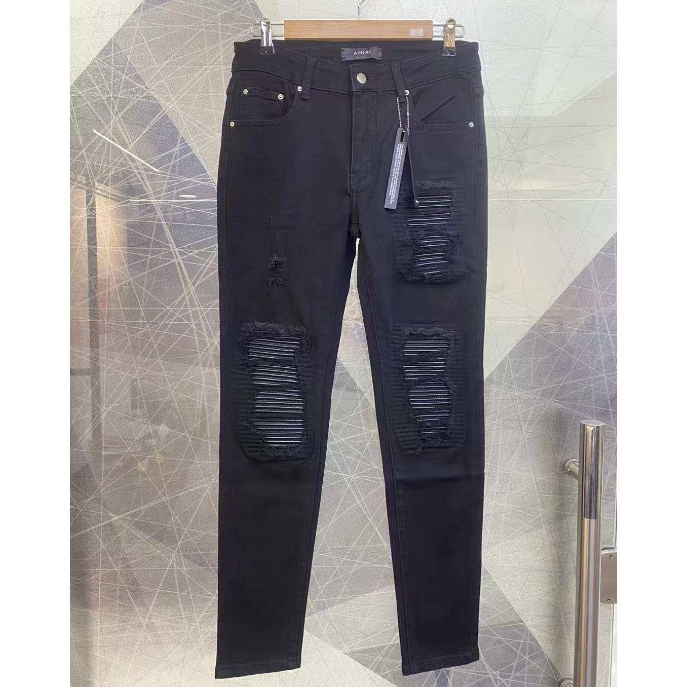 Amiri Slim Fit Jeans    - FashionPlug