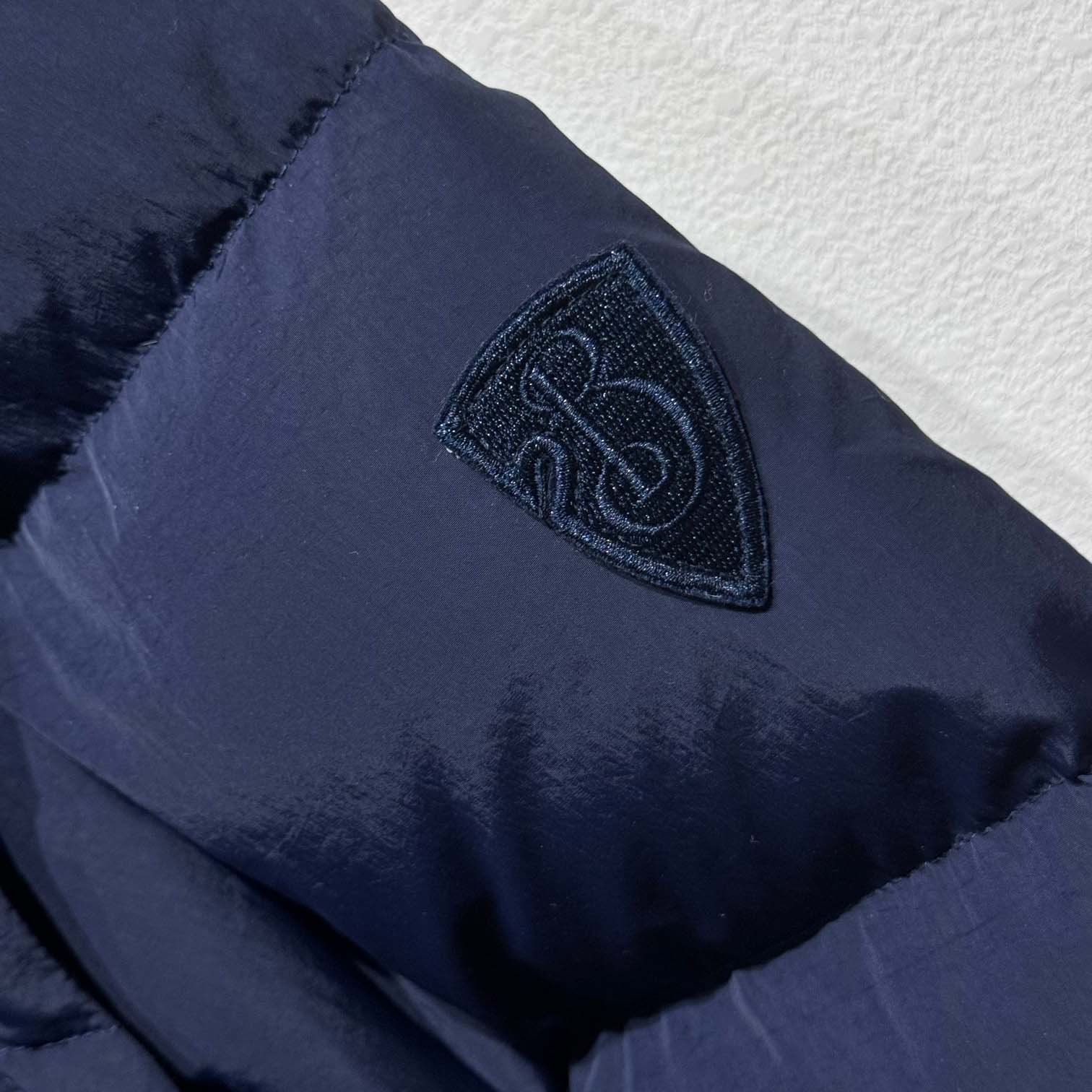 Burberry Detachable Sleeve Nylon Bideford Puffer Jacket - FashionPlug