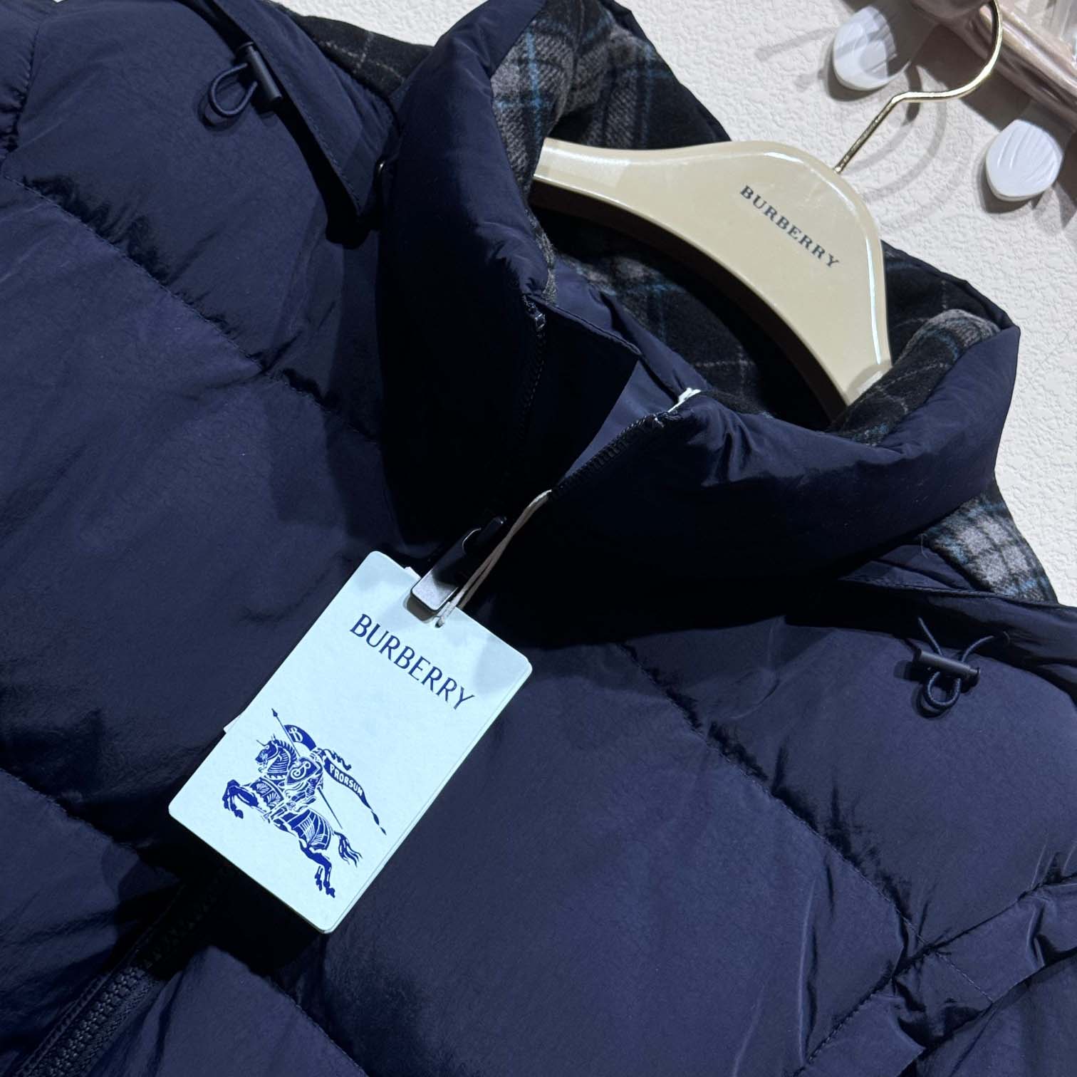 Burberry Detachable Sleeve Nylon Bideford Puffer Jacket - FashionPlug