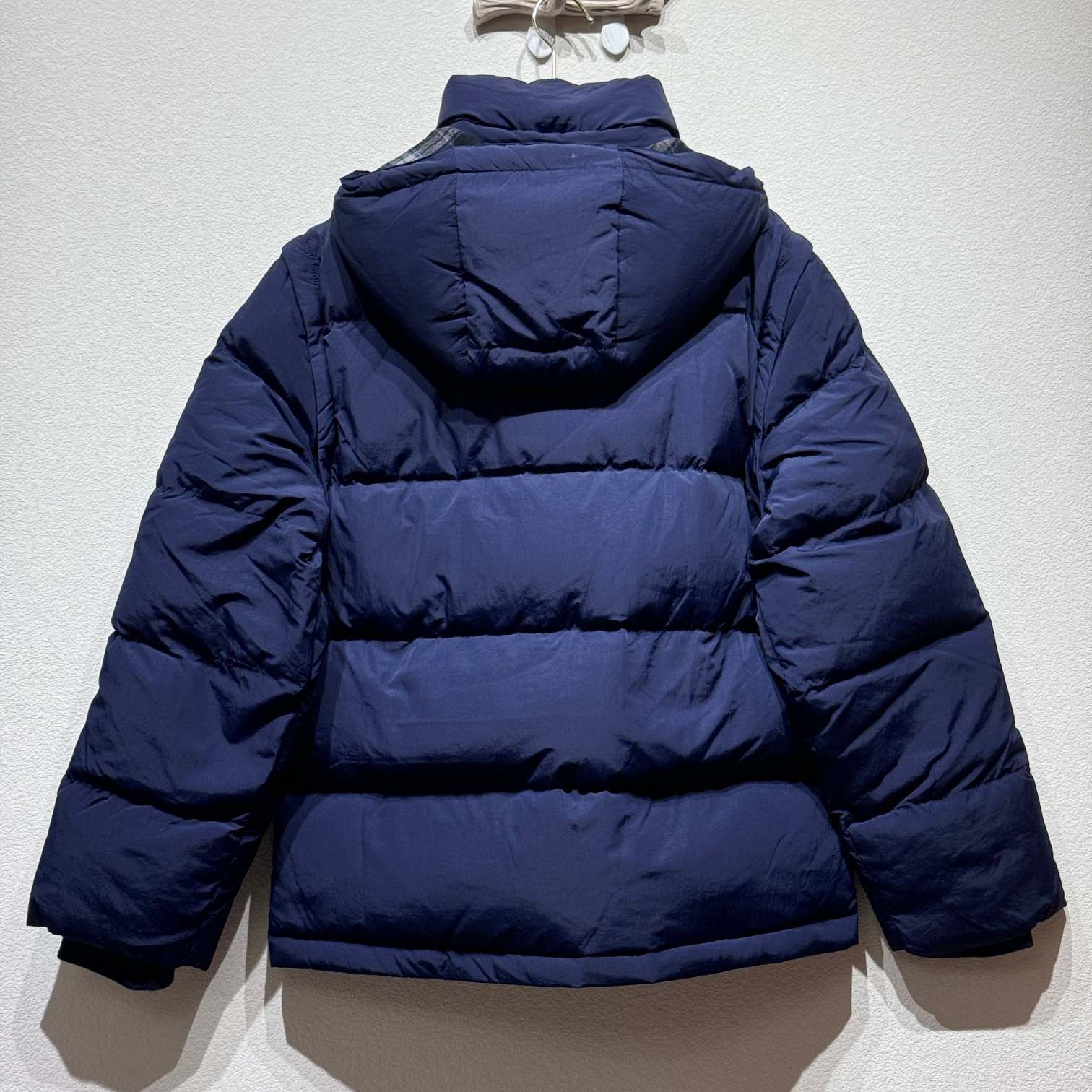 Burberry Detachable Sleeve Nylon Bideford Puffer Jacket - FashionPlug