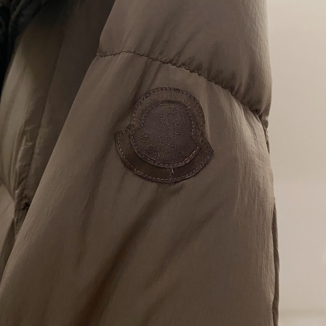 Moncler Jadeite Short Down Jacket - FashionPlug