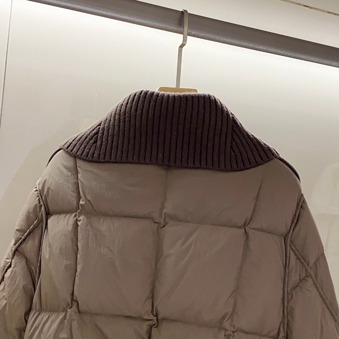 Moncler Jadeite Short Down Jacket - FashionPlug