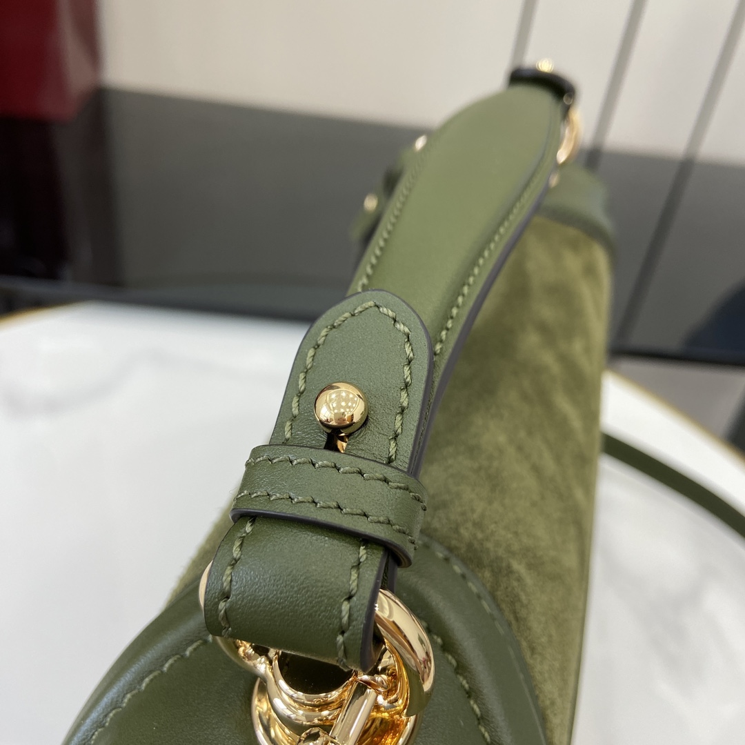 Gucci Blondie Medium Top Handle Bag - FashionPlug
