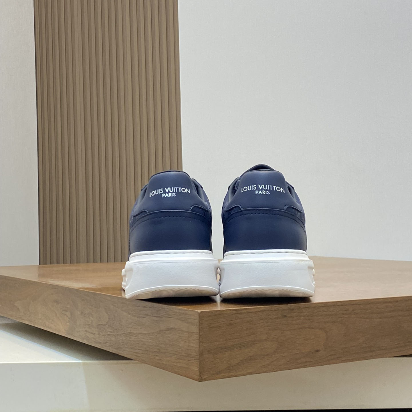 Louis Vuitton Beverly Hills Sneaker   1ADDQL - FashionPlug