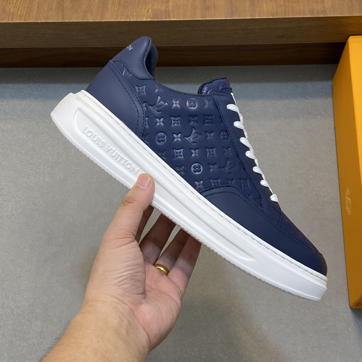 Louis Vuitton Beverly Hills Sneaker   1ADDQL - FashionPlug