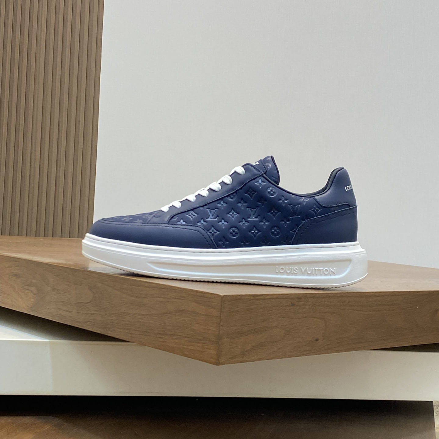 Louis Vuitton Beverly Hills Sneaker   1ADDQL - FashionPlug