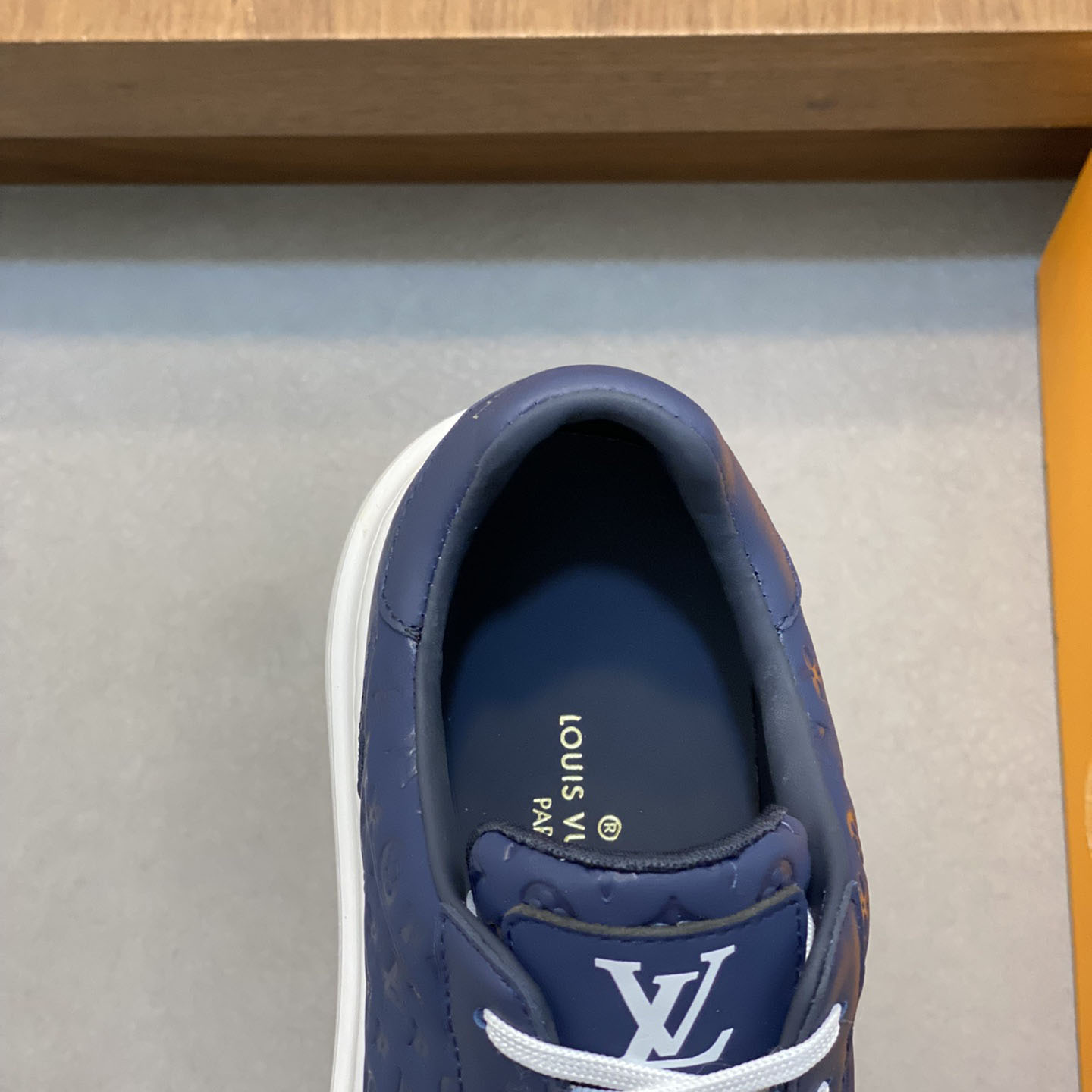 Louis Vuitton Beverly Hills Sneaker   1ADDQL - FashionPlug