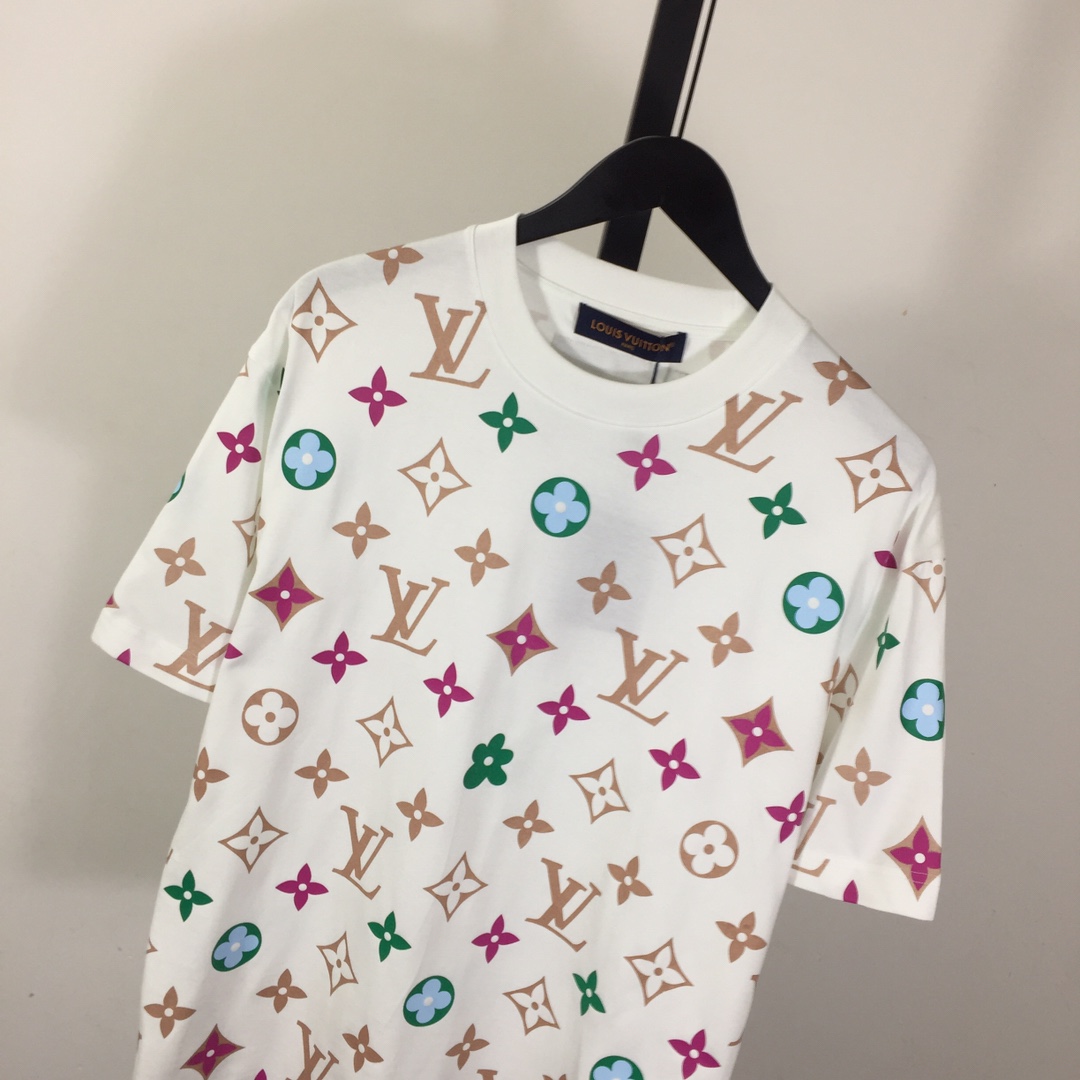 Louis Vuitton Logo T-Shirt - FashionPlug